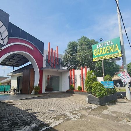Oyo 90831 Hotel Gardenia Prambanan Solo Exterior foto